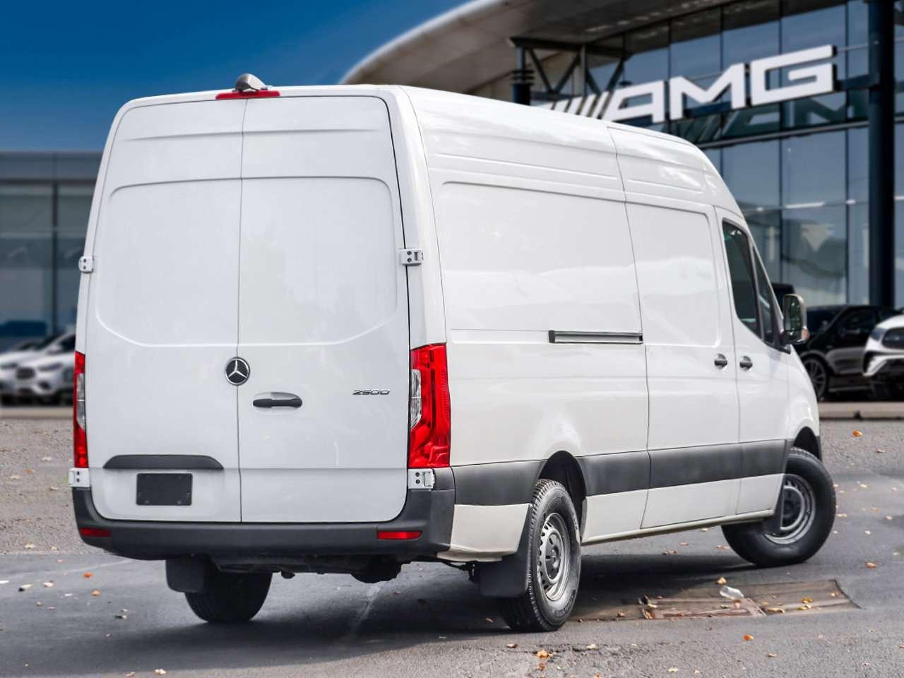 2025 Mercedes-Benz Sprinter High Roof Photo1