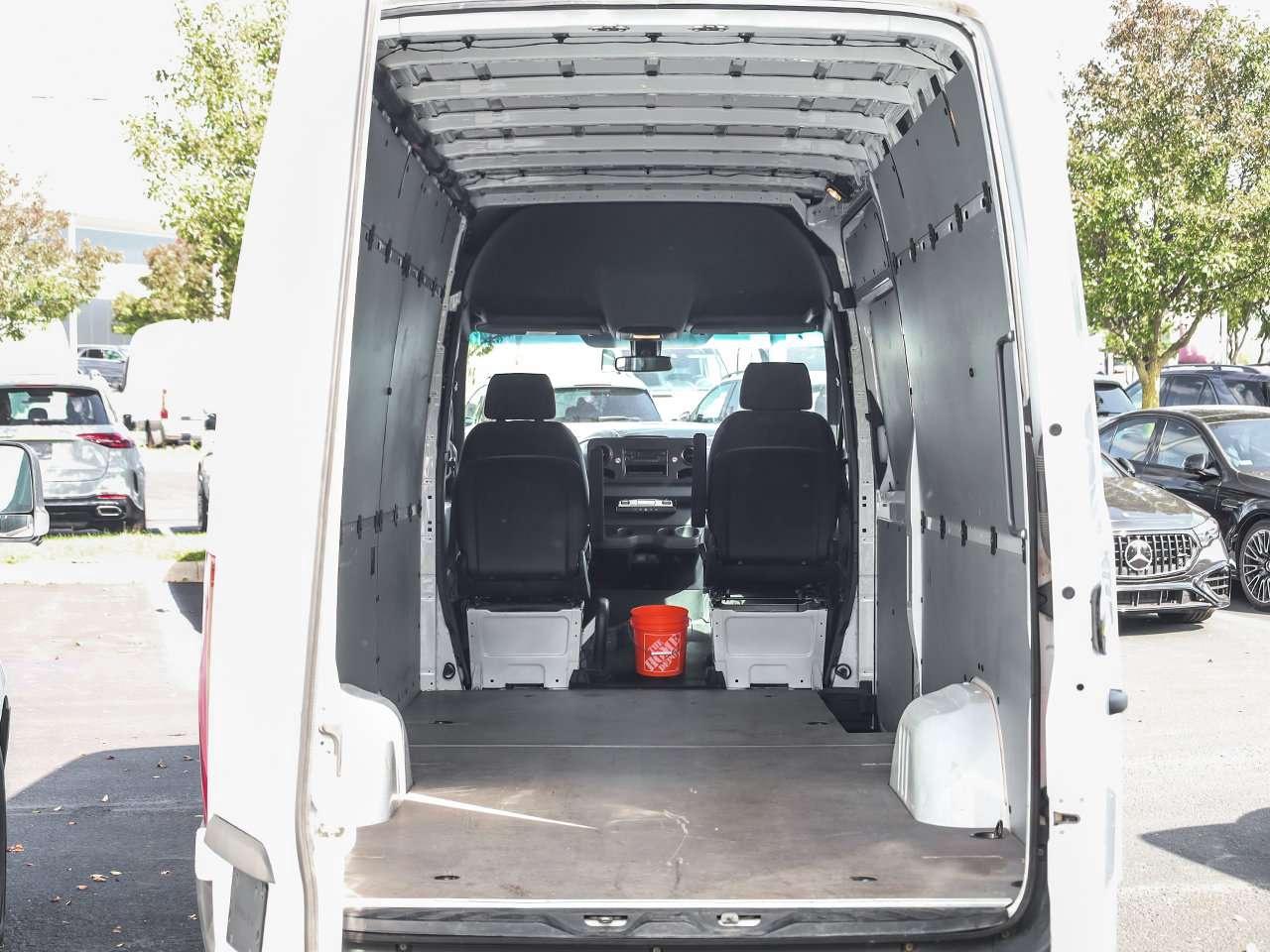 2025 Mercedes-Benz Sprinter High Roof Photo