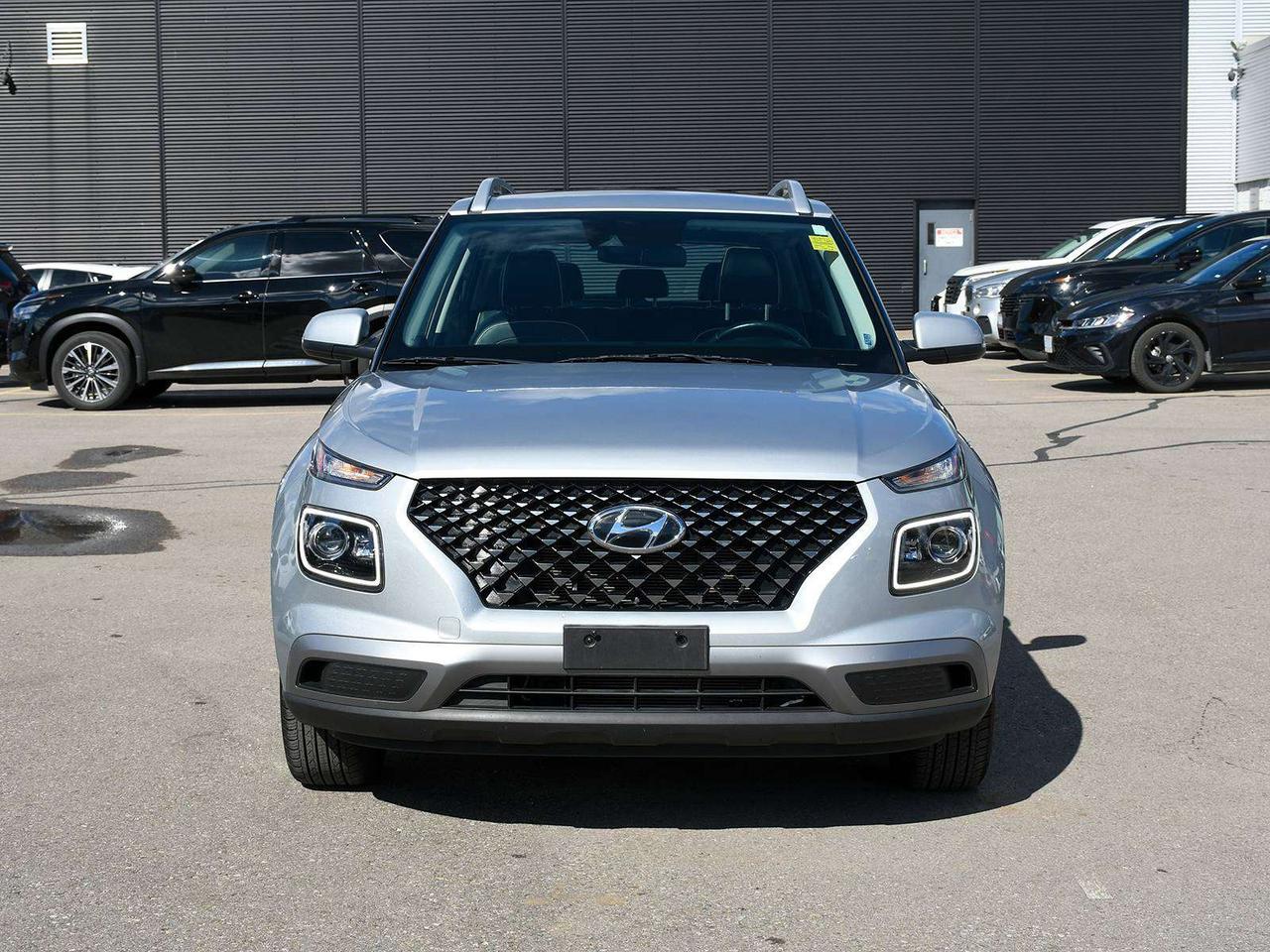 2022 Hyundai Venue Ultimate  - Sunroof -  Android Auto Photo5