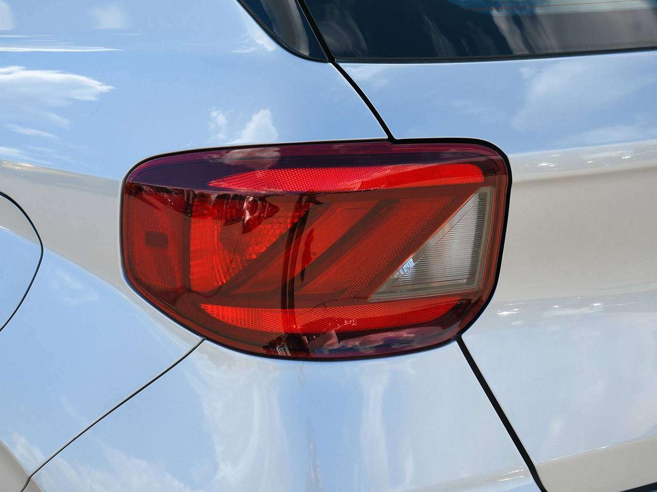 2022 Hyundai Venue Ultimate  - Sunroof -  Android Auto Photo