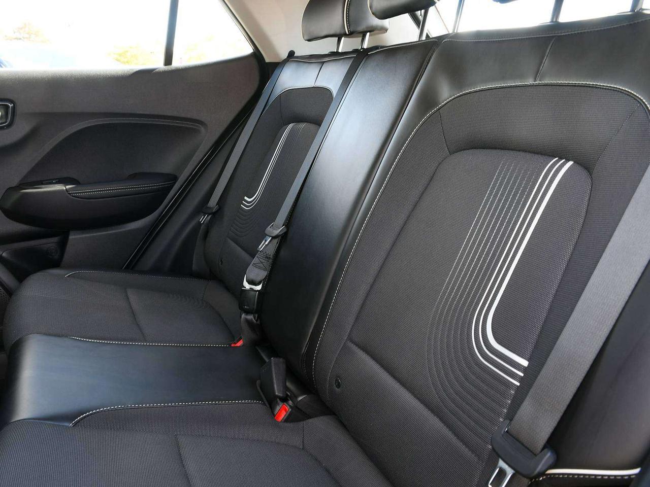 2022 Hyundai Venue Ultimate  - Sunroof -  Android Auto Photo