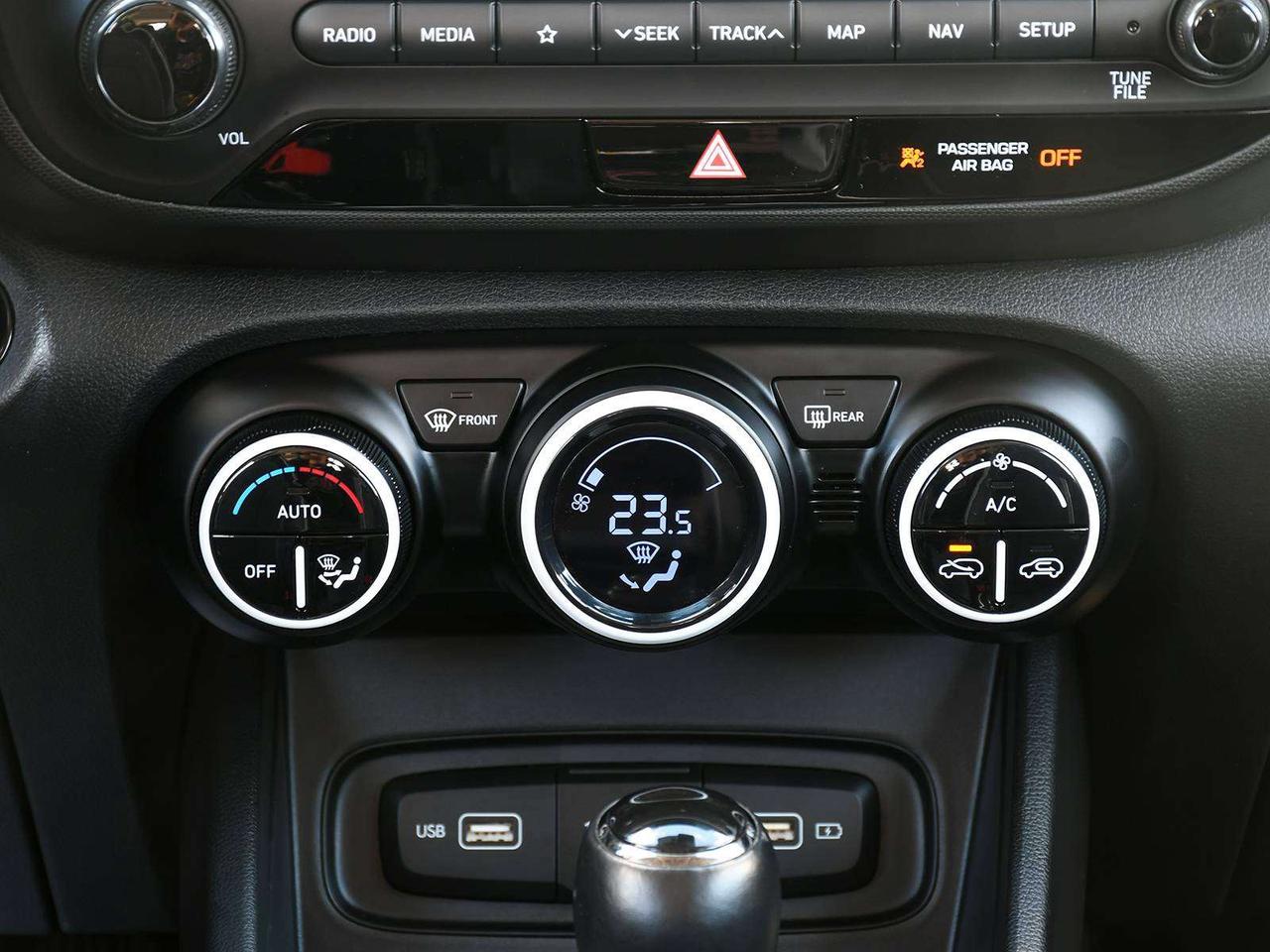 2022 Hyundai Venue Ultimate  - Sunroof -  Android Auto Photo
