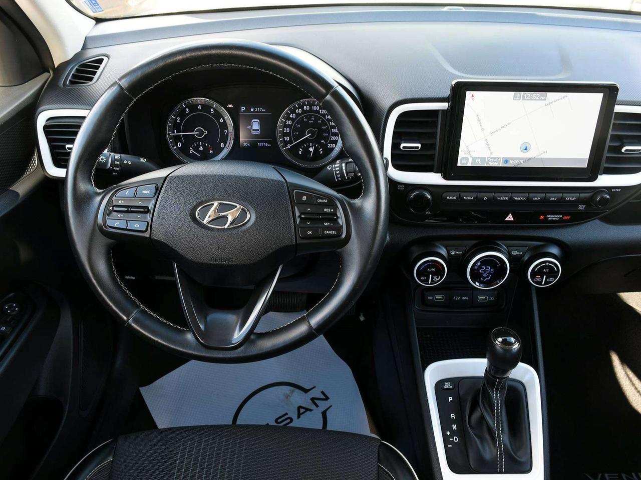 2022 Hyundai Venue Ultimate  - Sunroof -  Android Auto Photo