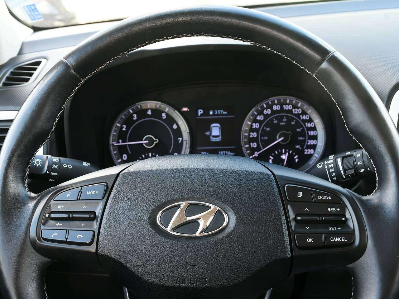 2022 Hyundai Venue Ultimate  - Sunroof -  Android Auto Photo