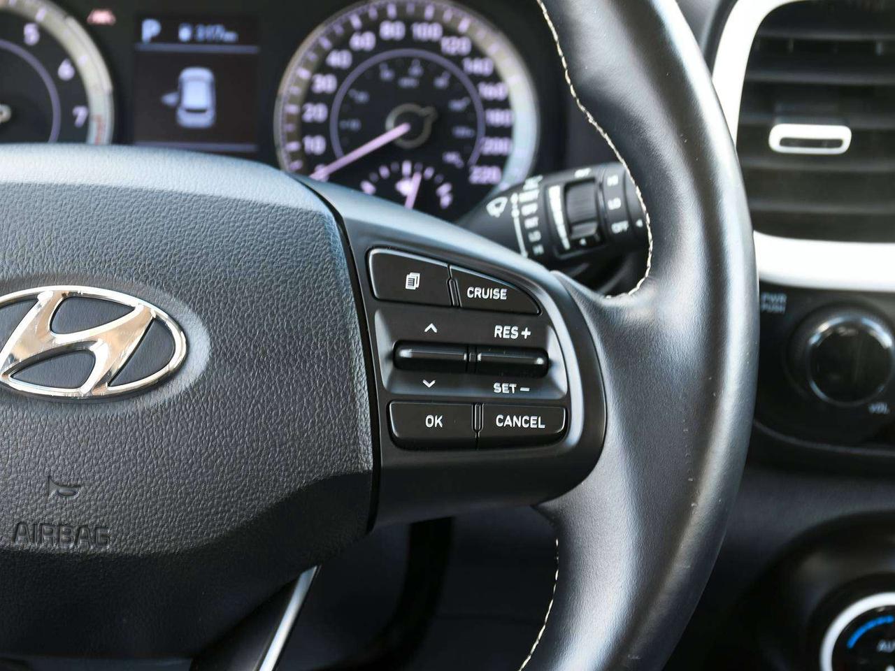 2022 Hyundai Venue Ultimate  - Sunroof -  Android Auto Photo