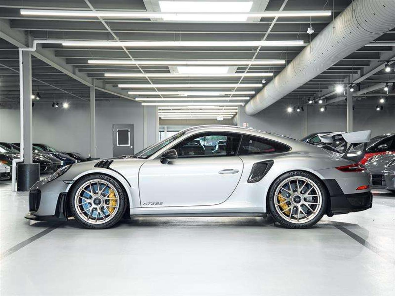 2018 Porsche 911 GT2 RS Photo