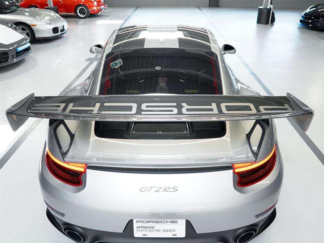 2018 Porsche 911 GT2 RS Photo