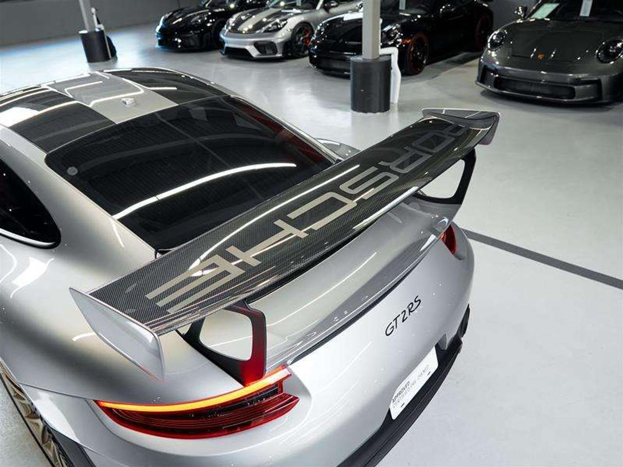 2018 Porsche 911 GT2 RS Photo