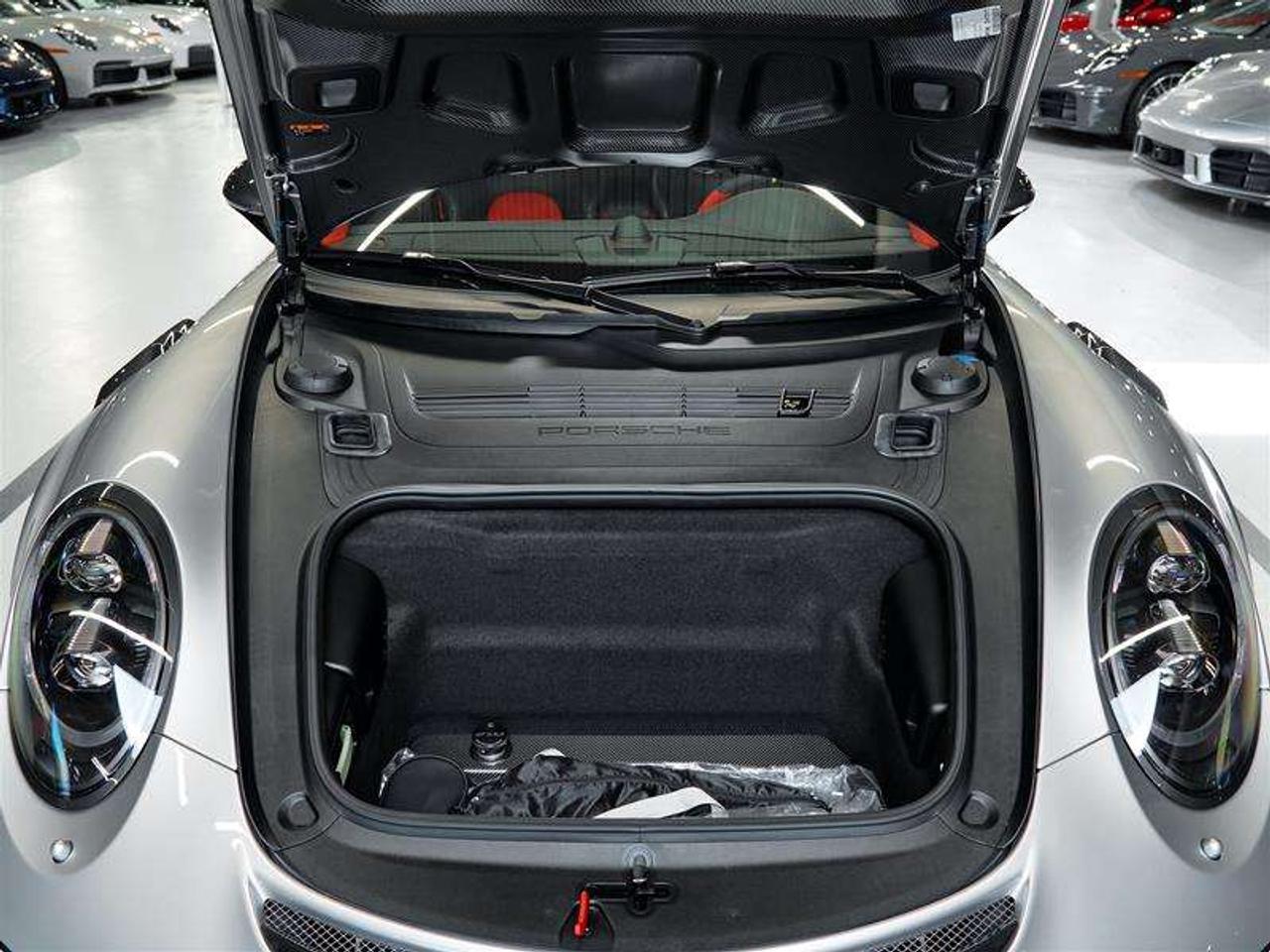 2018 Porsche 911 GT2 RS Photo