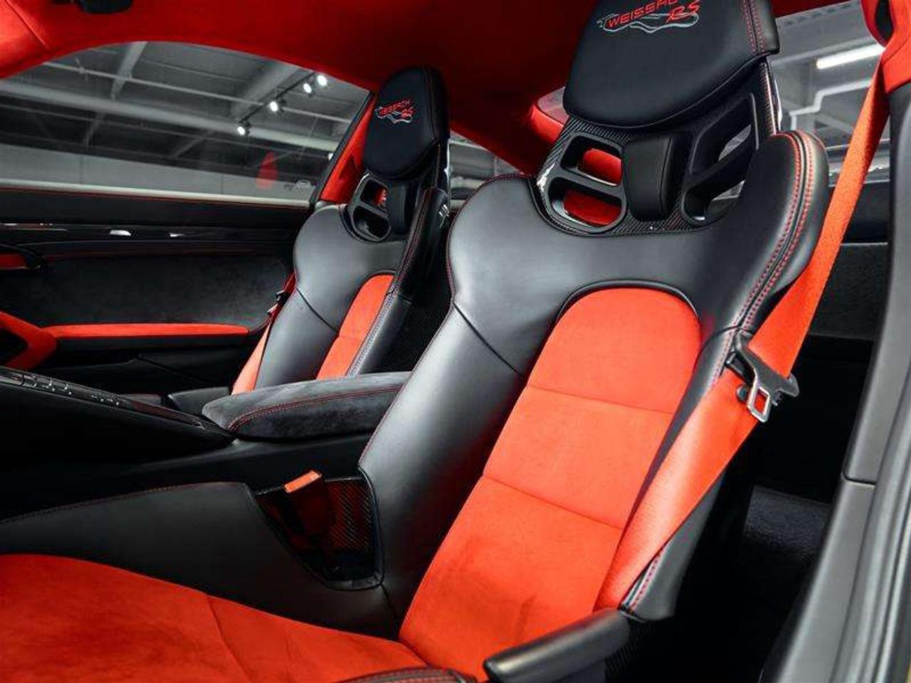 2018 Porsche 911 GT2 RS Photo