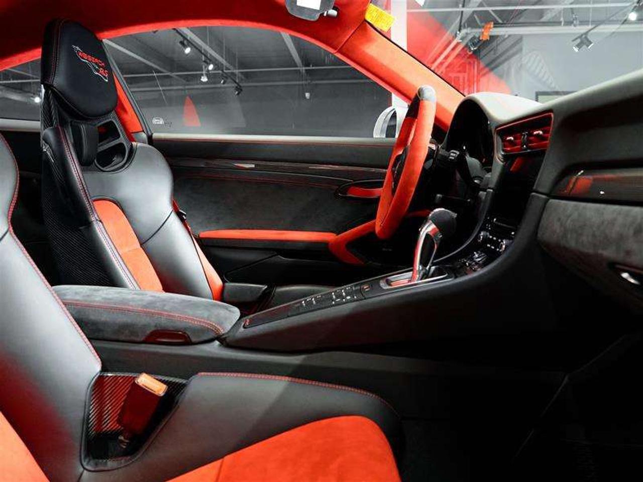 2018 Porsche 911 GT2 RS Photo