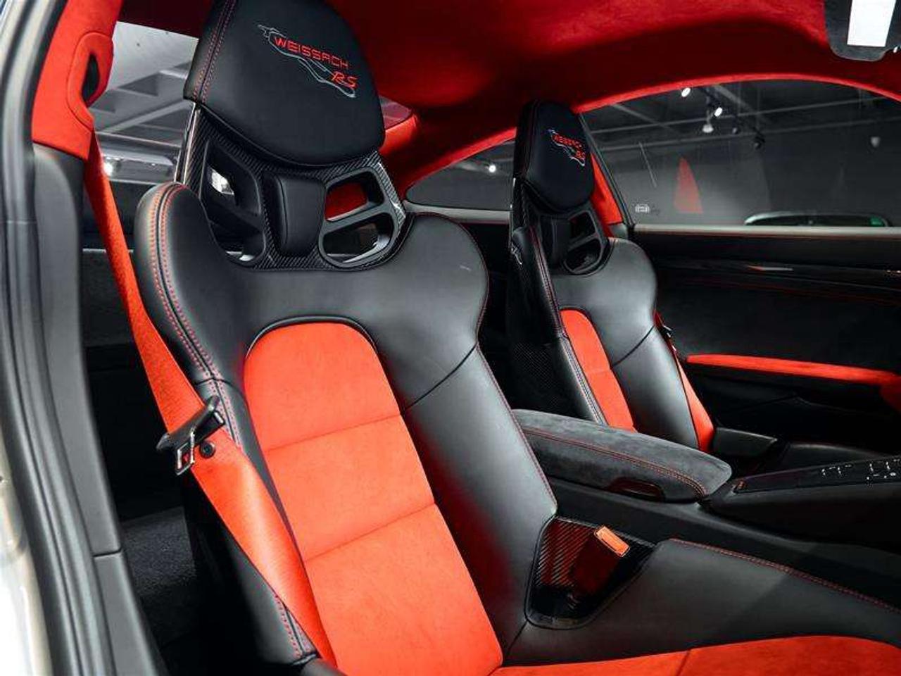 2018 Porsche 911 GT2 RS Photo