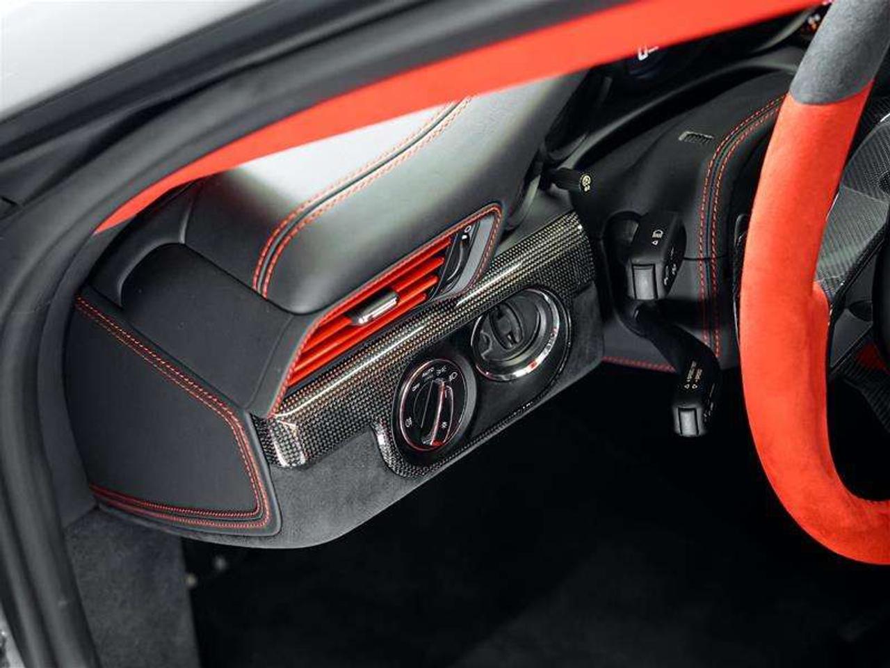 2018 Porsche 911 GT2 RS Photo