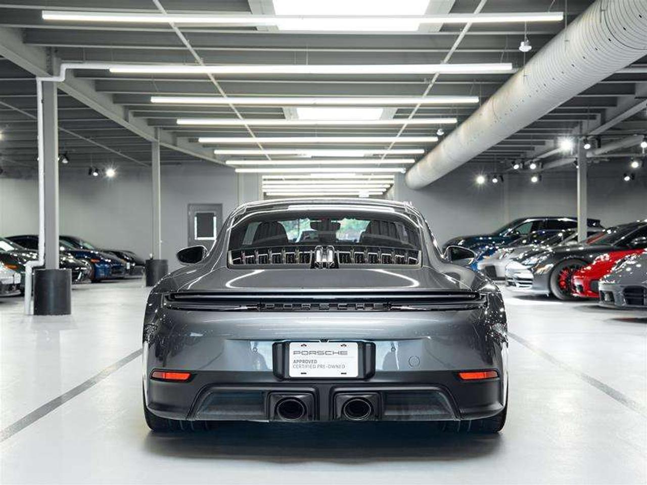 2025 Porsche 911 Carrera GTS Coupe Photo4