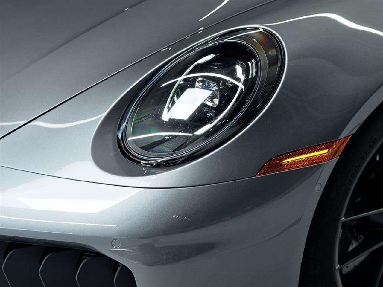 2025 Porsche 911 Carrera GTS Coupe Photo