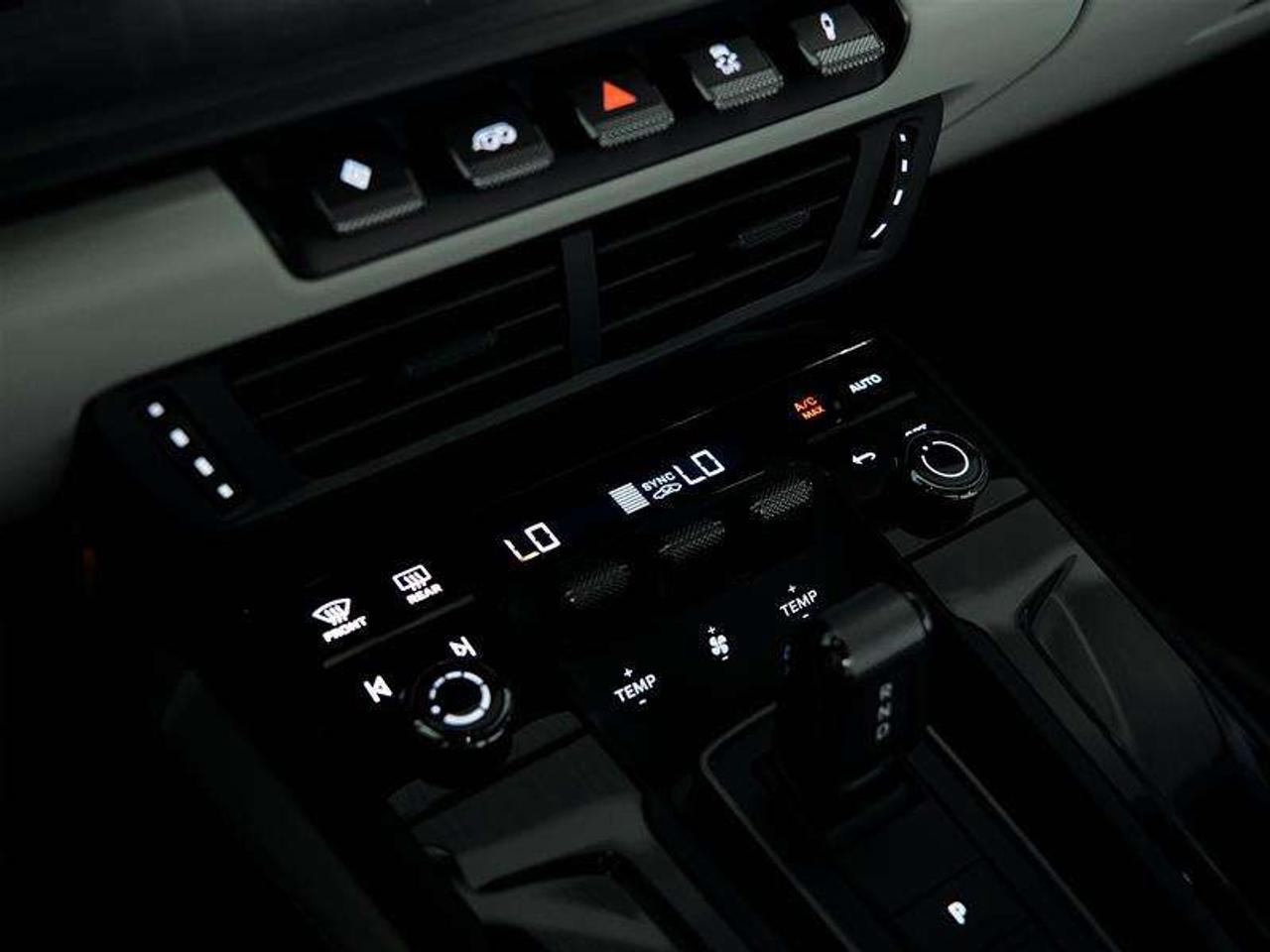 2025 Porsche 911 Carrera GTS Coupe Photo