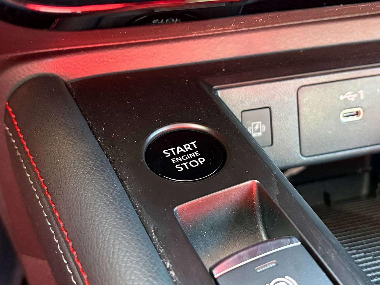2025 Nissan Kicks SR  - Certified -  360 Camera Photo