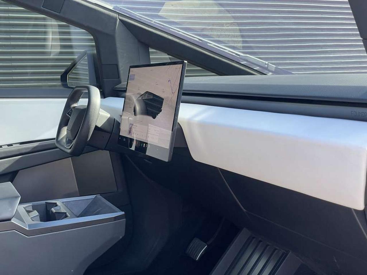 2024 Tesla Cybertruck FOUNDATION   1 Owner   Clean!   Beautiful Wrap! Photo