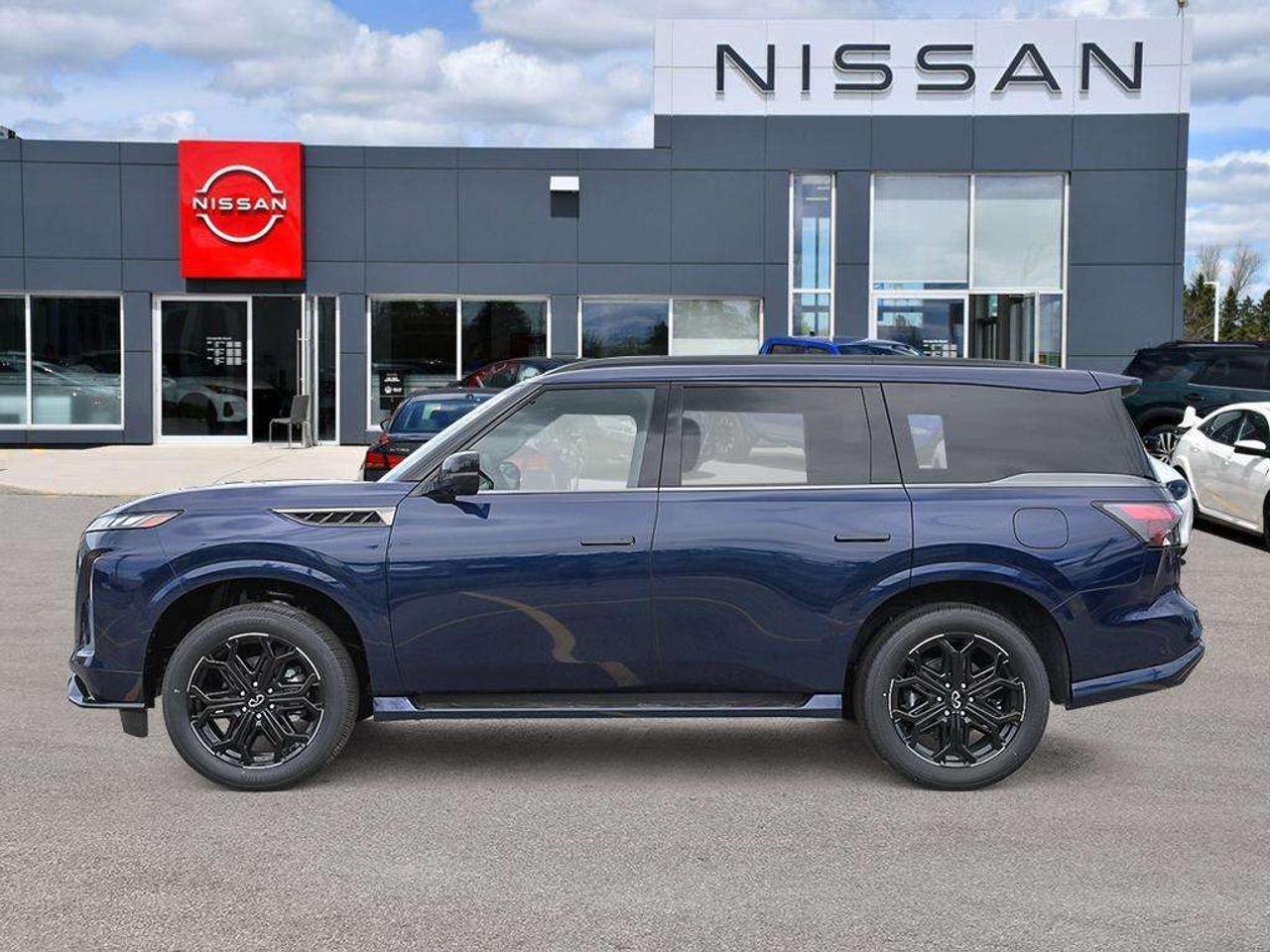 2026 Infiniti QX80 SPORT Photo2