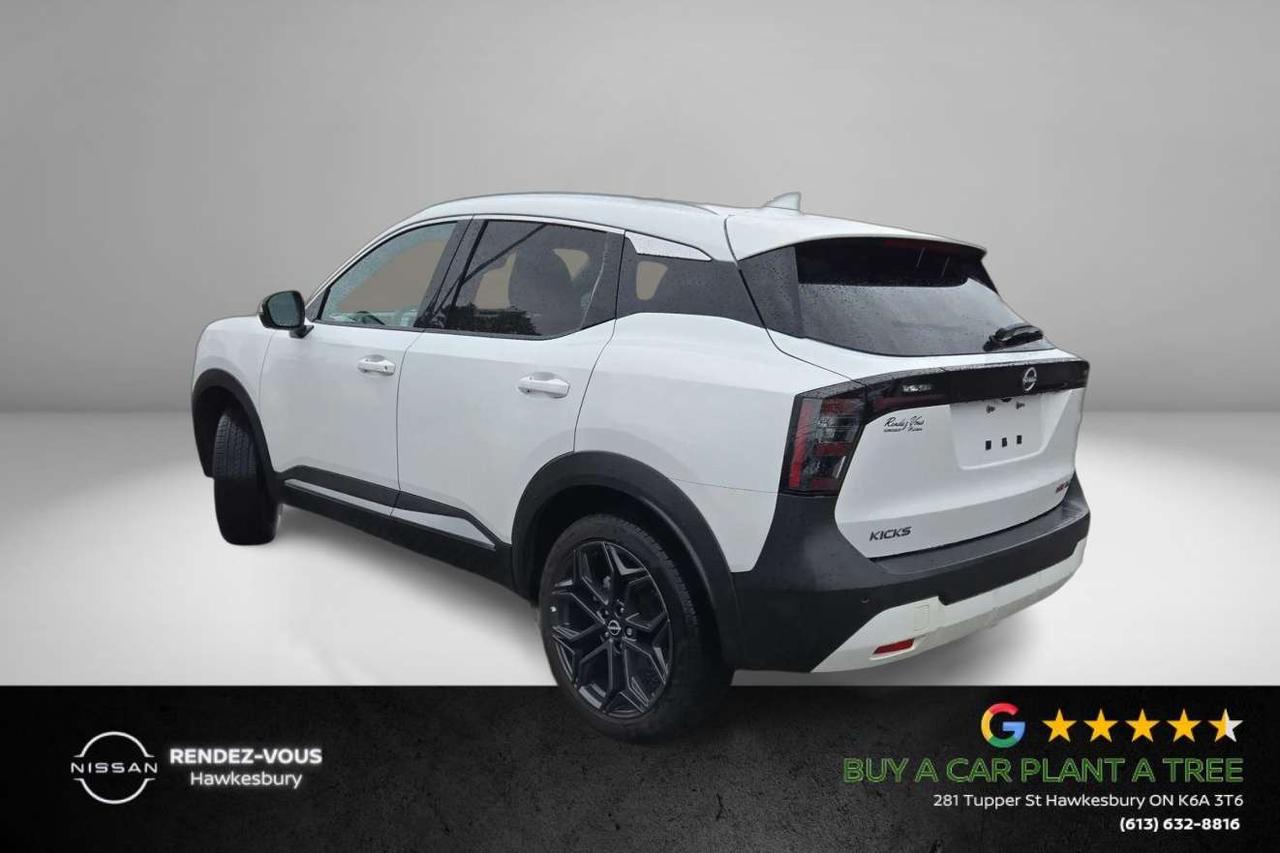 2025 Nissan Kicks SR WHEEL PACKAGE Photo