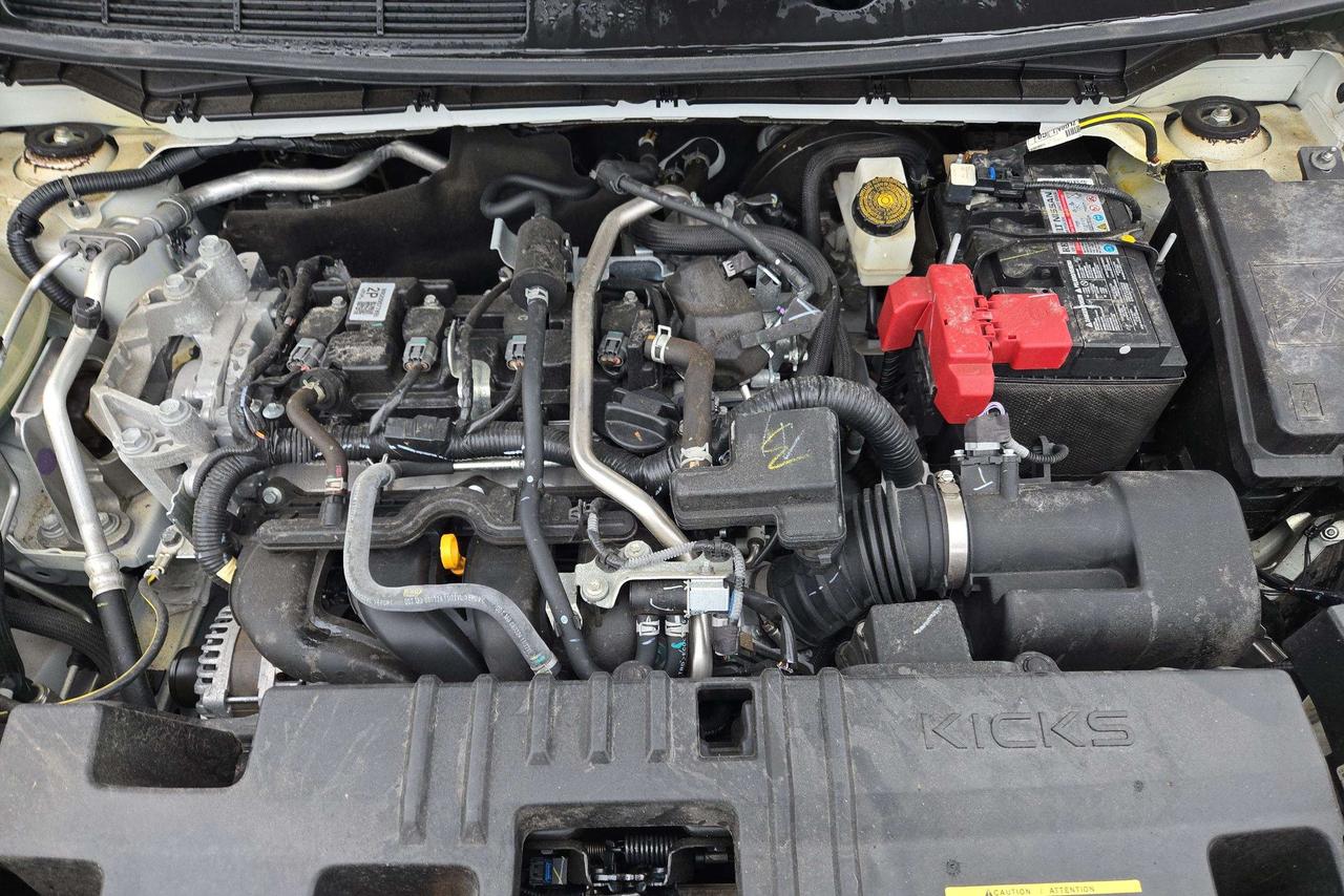2025 Nissan Kicks SR WHEEL PACKAGE Photo