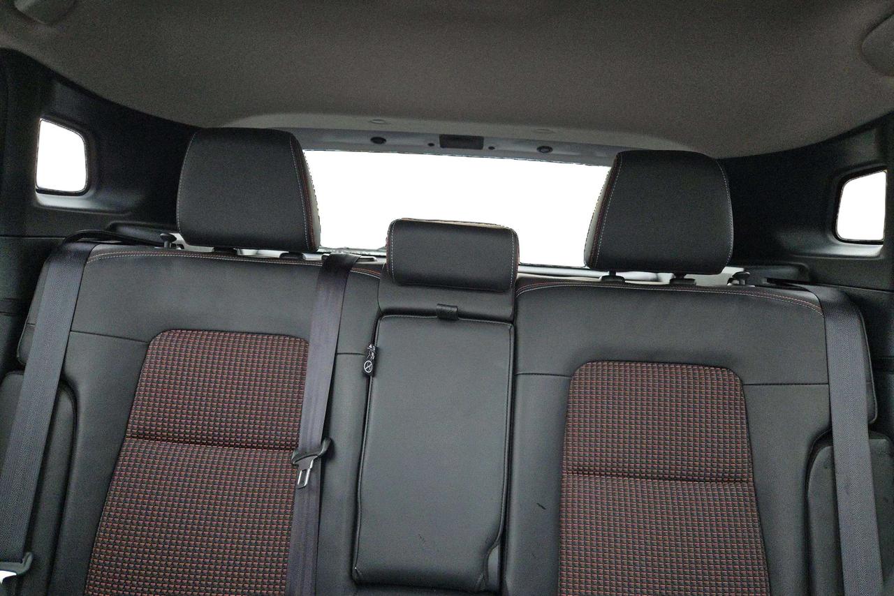 2025 Nissan Kicks SR WHEEL PACKAGE Photo