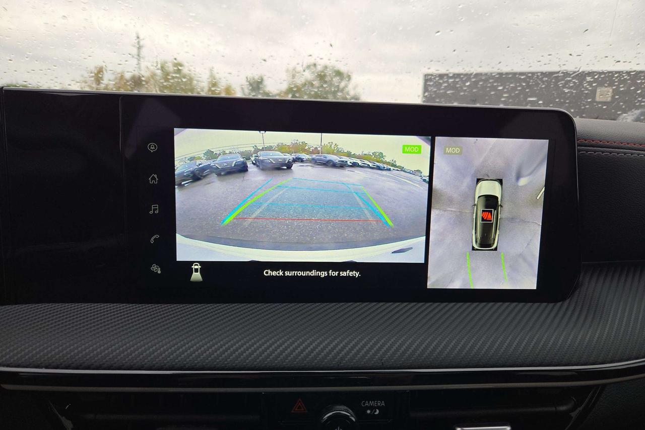 2025 Nissan Kicks SR WHEEL PACKAGE Photo