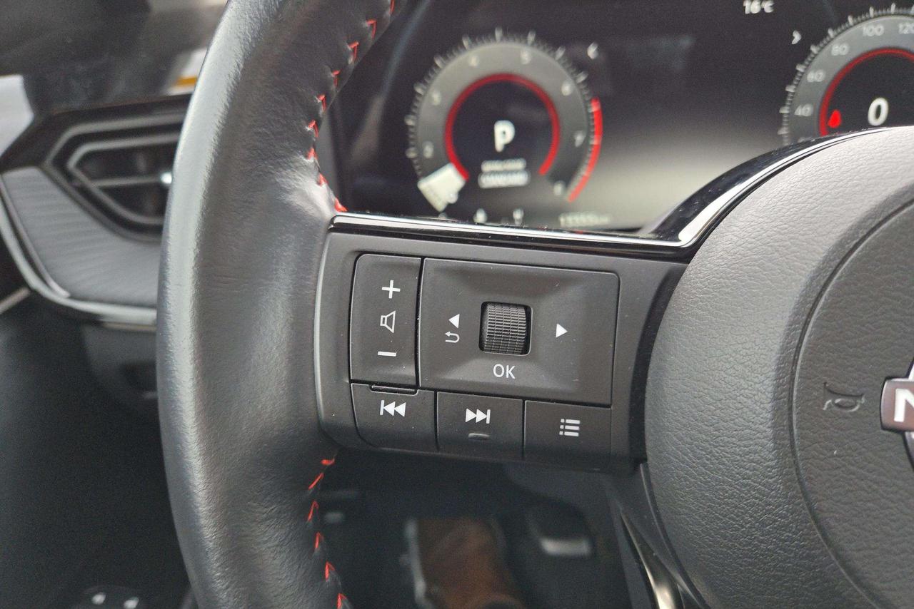 2025 Nissan Kicks SR WHEEL PACKAGE Photo