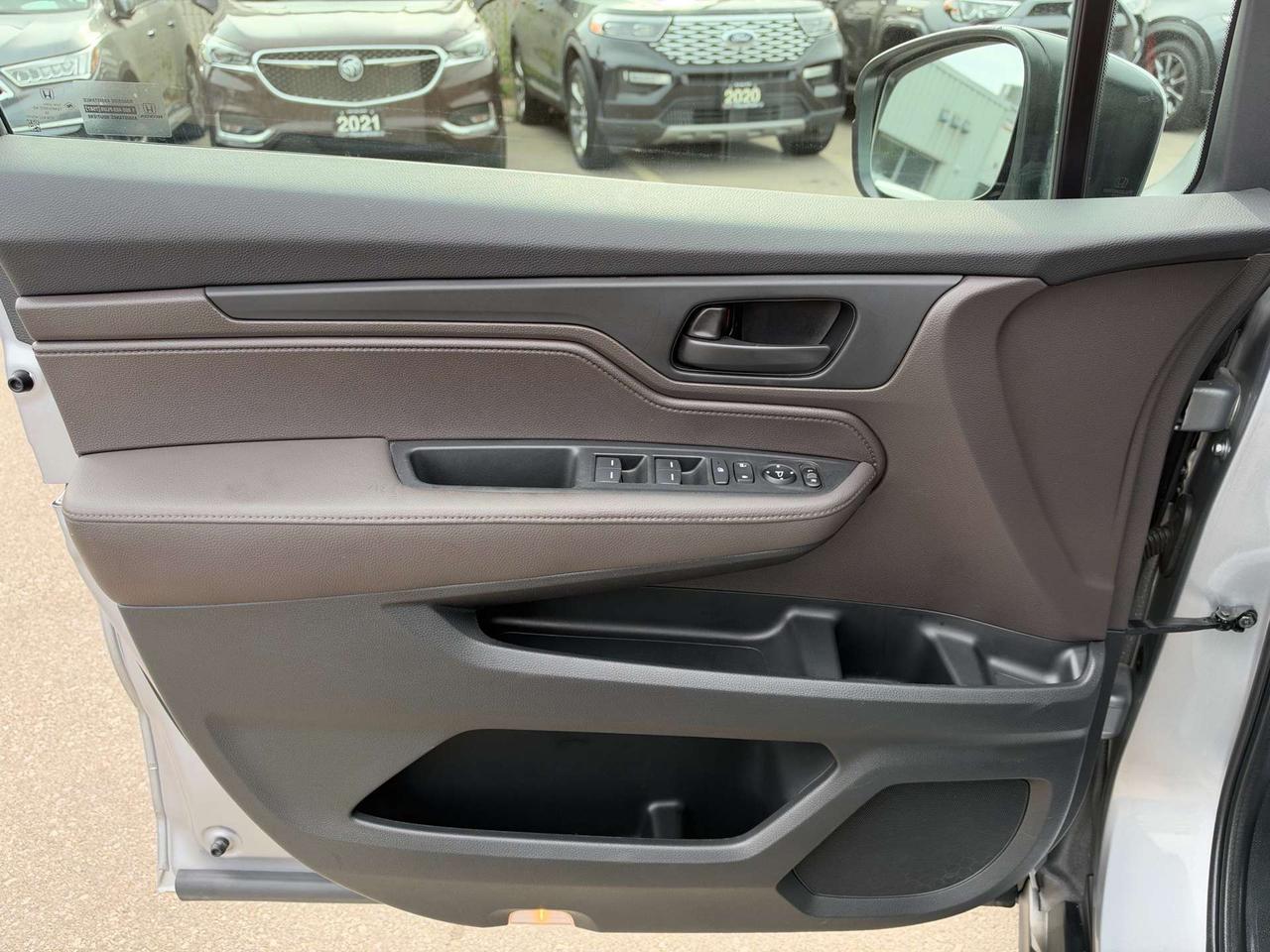 2018 Honda Odyssey EX  ONE OWNER FULL SERVICE HISTORY MINT Photo