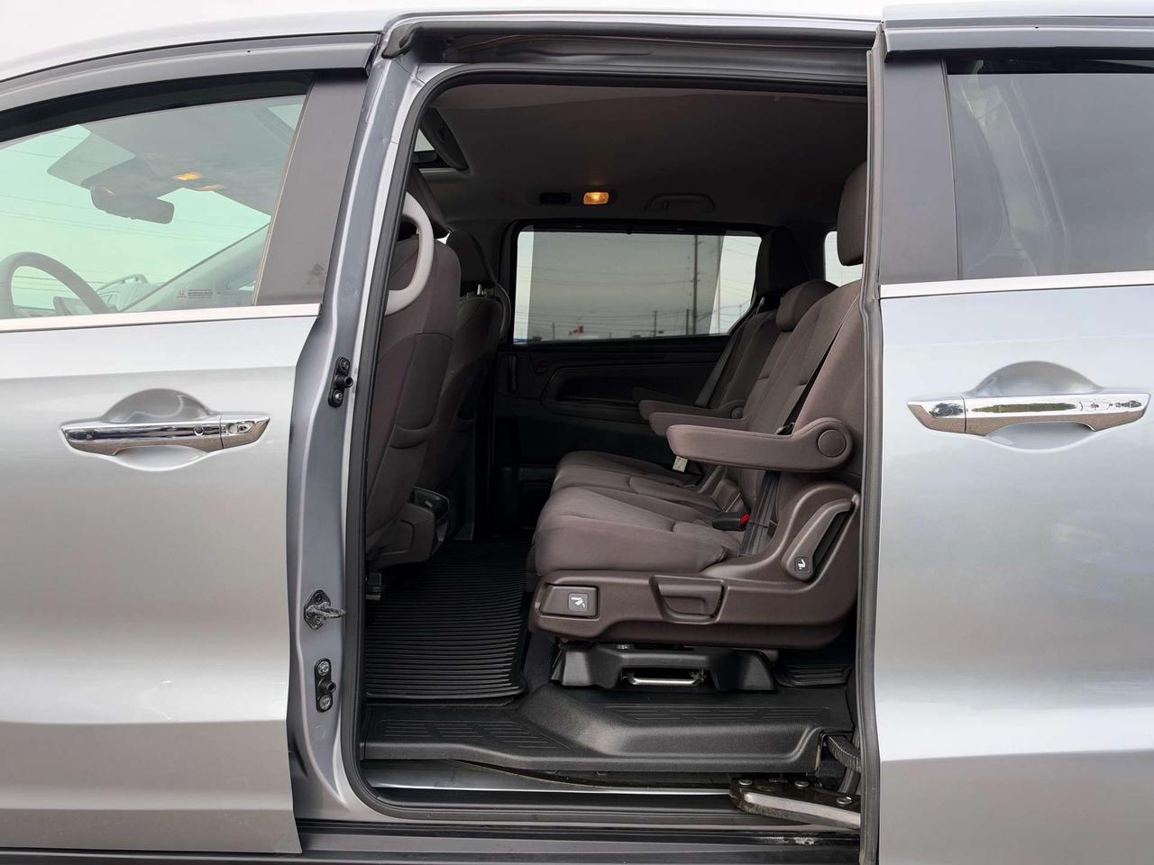 2018 Honda Odyssey EX  ONE OWNER FULL SERVICE HISTORY MINT Photo