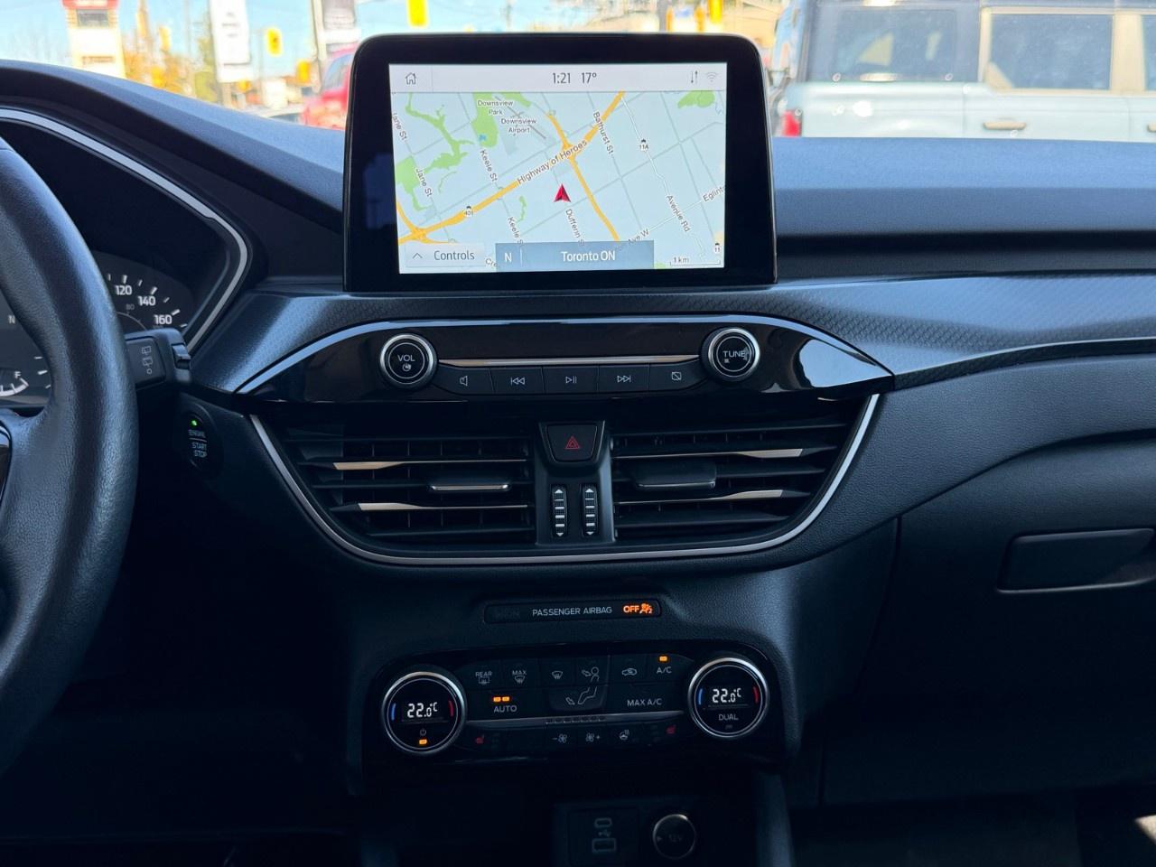 2021 Ford Escape SEL AWD Photo