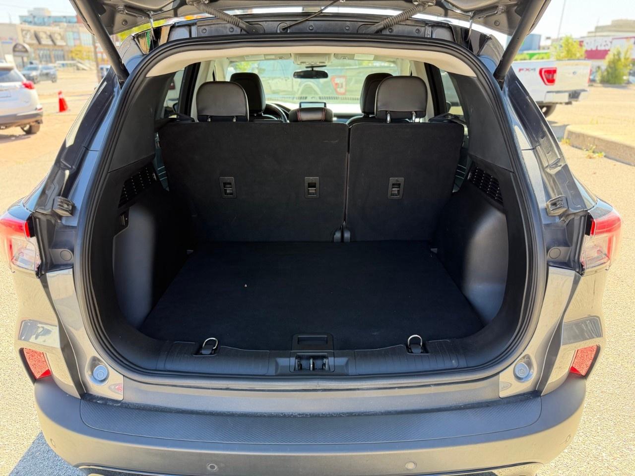 2021 Ford Escape SEL AWD Photo