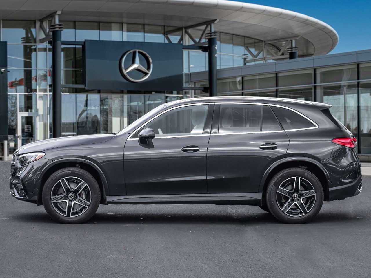 2025 Mercedes-Benz GLC GLC 300 Photo2