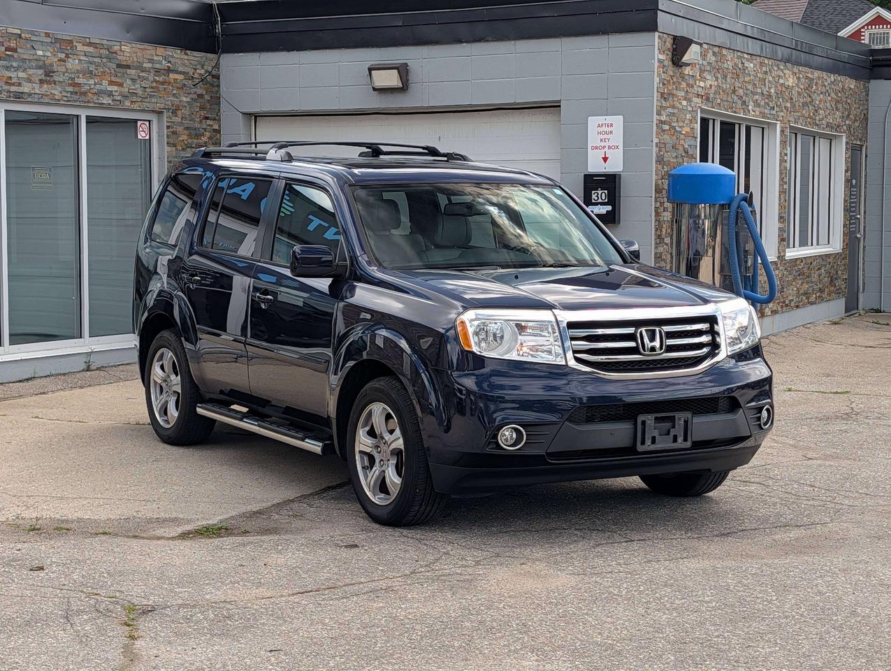 2014 Honda Pilot One Owner   27 Service Records   8 Passenger Photo