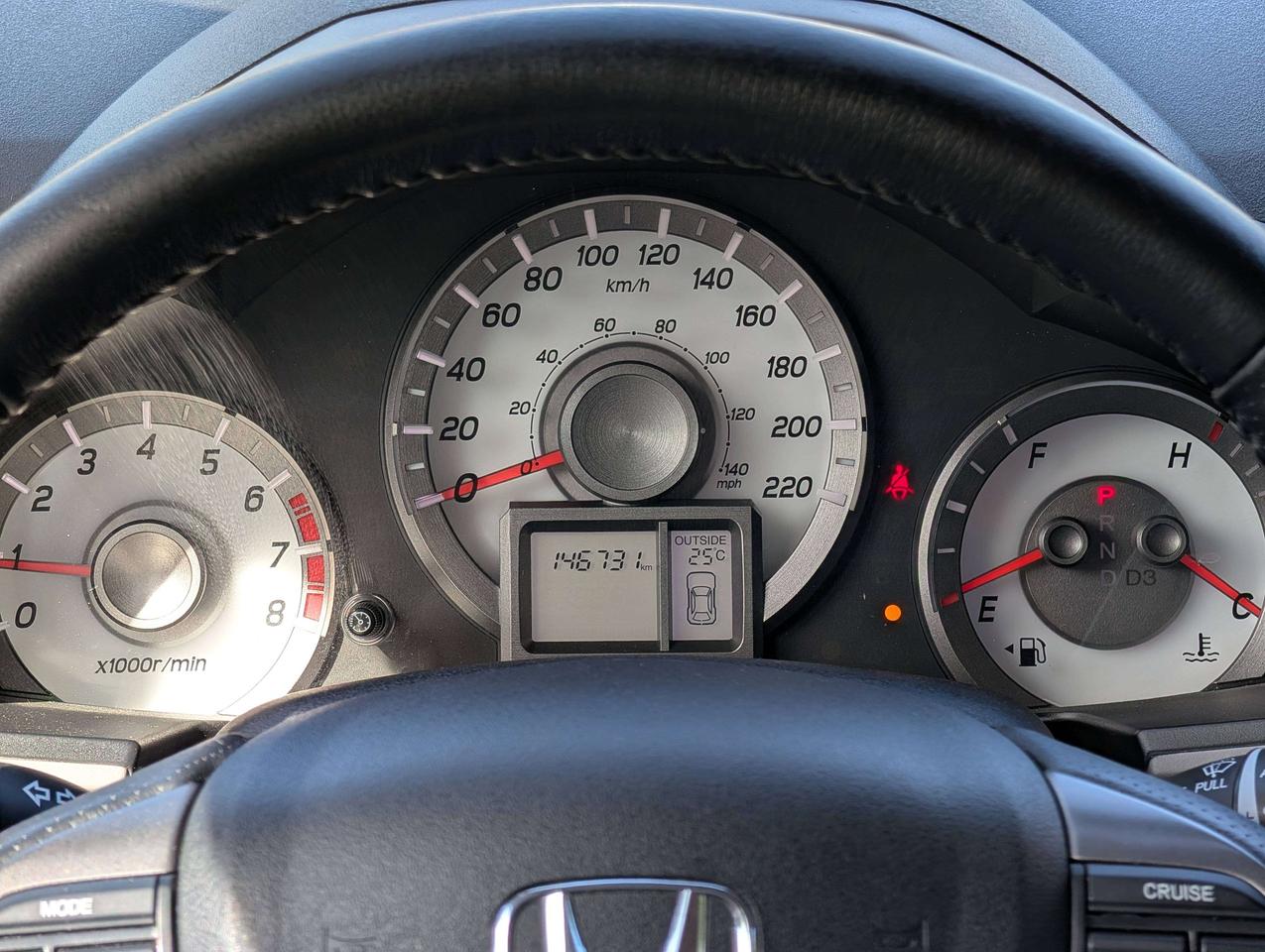 2014 Honda Pilot One Owner   27 Service Records   8 Passenger Photo