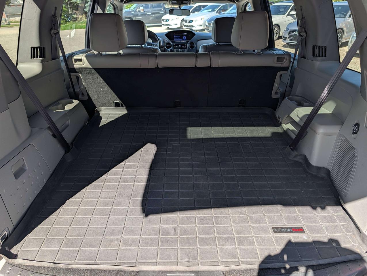 2014 Honda Pilot One Owner   27 Service Records   8 Passenger Photo
