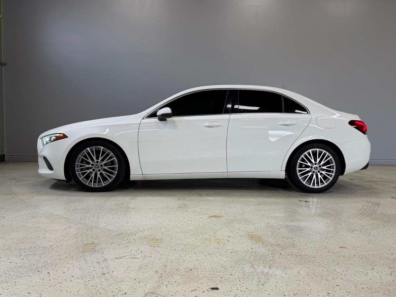 2021 Mercedes-Benz A-Class A 220 4MATIC Sedan Photo