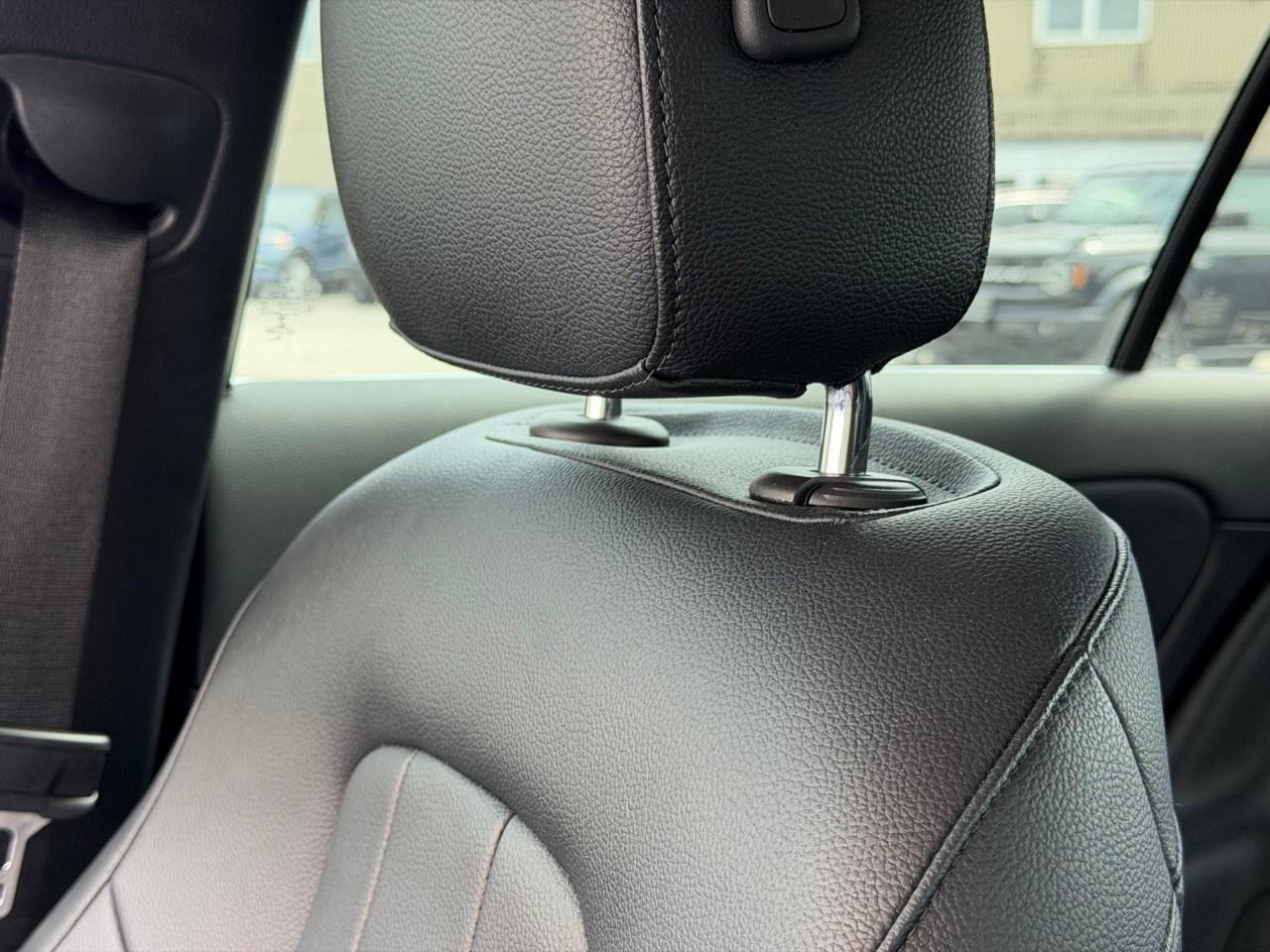 2021 Mercedes-Benz A-Class A 220 4MATIC Sedan Photo