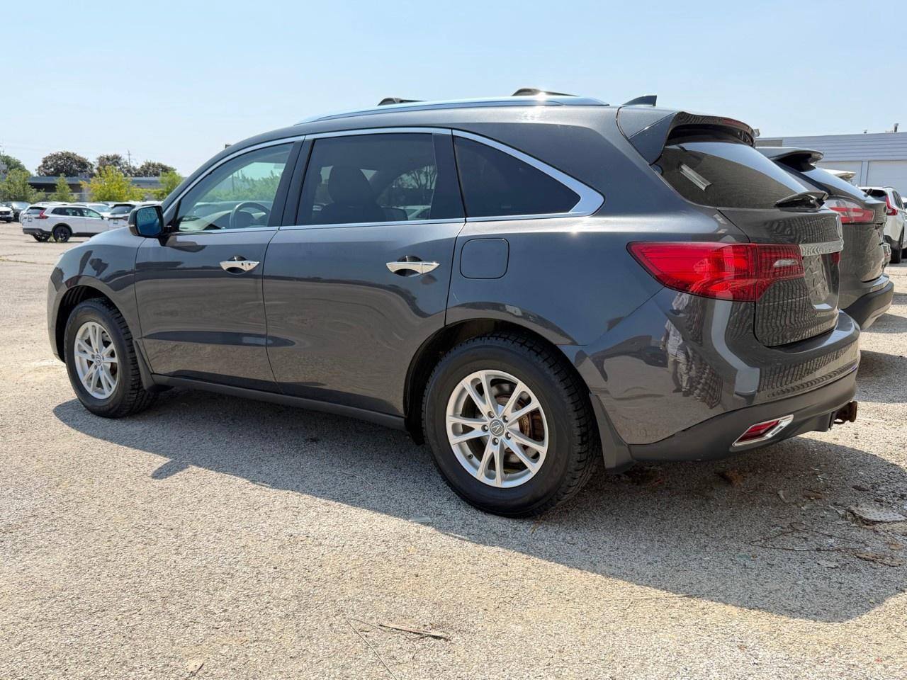 2015 Acura MDX SH-AWD with Navigation Package Photo4