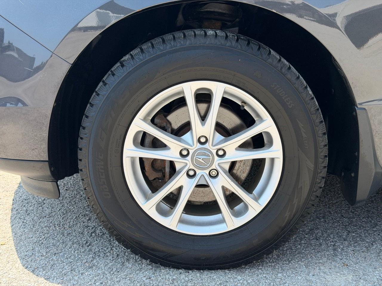2015 Acura MDX SH-AWD with Navigation Package Photo
