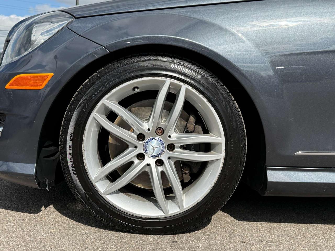 2014 Mercedes-Benz C-Class C 300 4MATIC  ACCIDENT FREE 1-OWNER NEW BRAKES FULL HISTORY MINT Photo