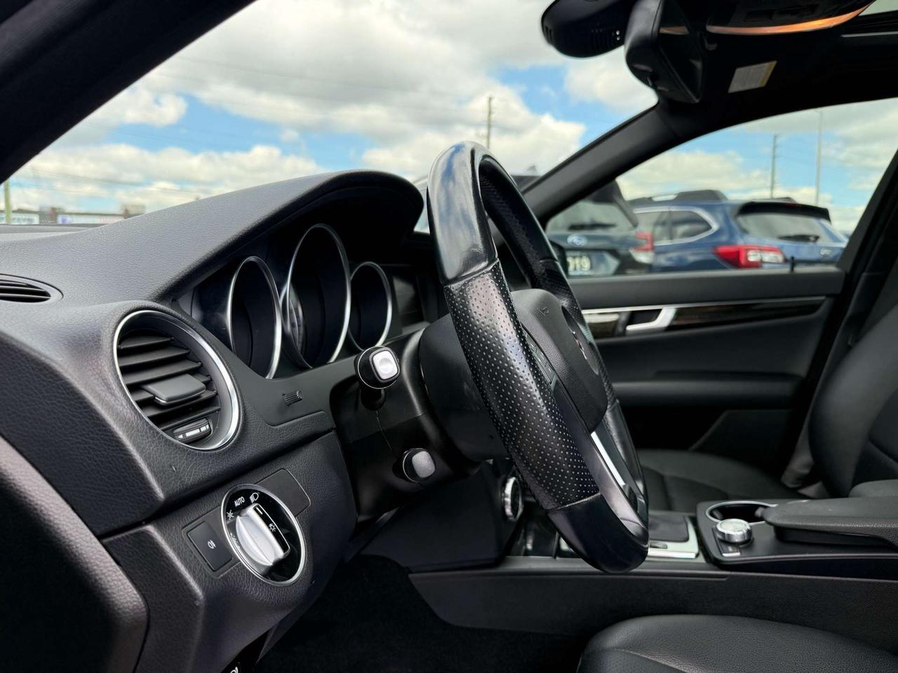 2014 Mercedes-Benz C-Class C 300 4MATIC  ACCIDENT FREE 1-OWNER NEW BRAKES FULL HISTORY MINT Photo