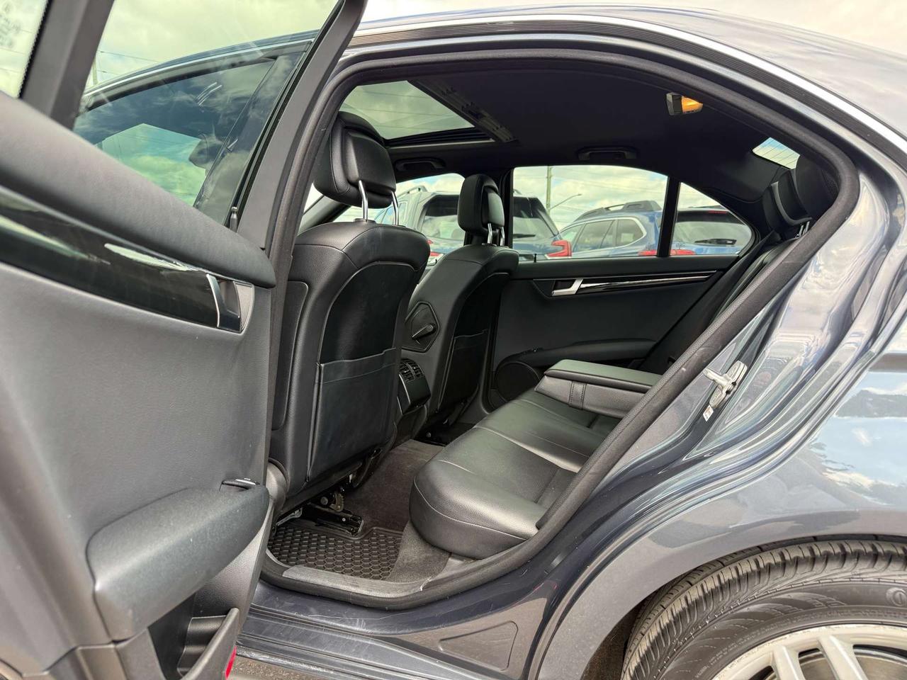 2014 Mercedes-Benz C-Class C 300 4MATIC  ACCIDENT FREE 1-OWNER NEW BRAKES FULL HISTORY MINT Photo