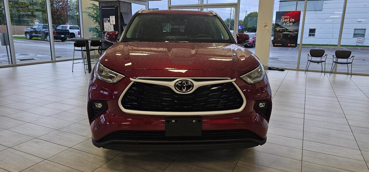 2026 Toyota Highlander XLE 4dr All-wheel Drive Photo