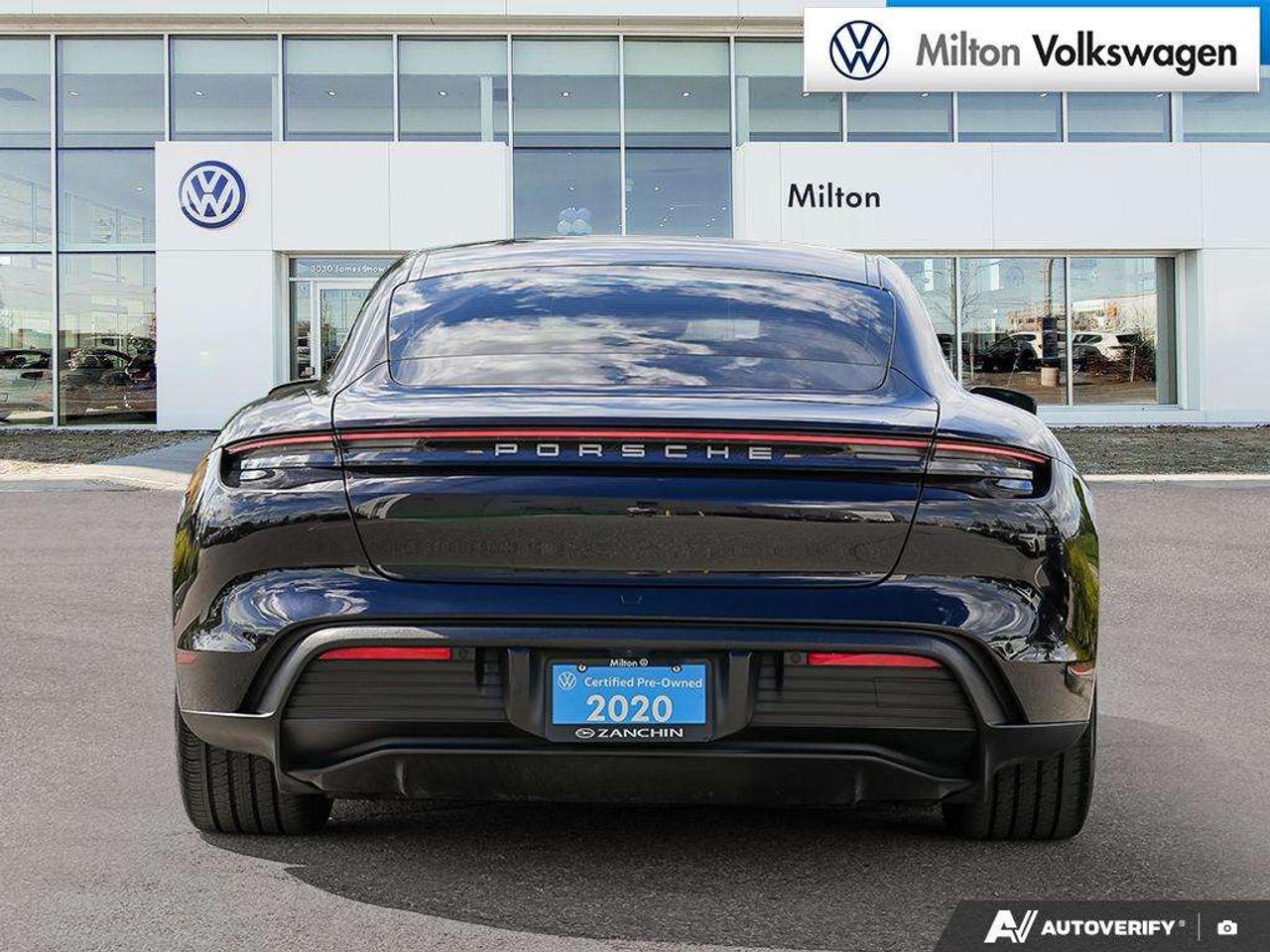 2020 Porsche Taycan 4S Photo