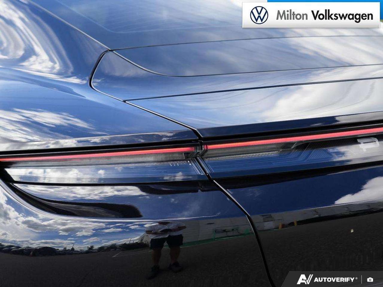 2020 Porsche Taycan 4S Photo