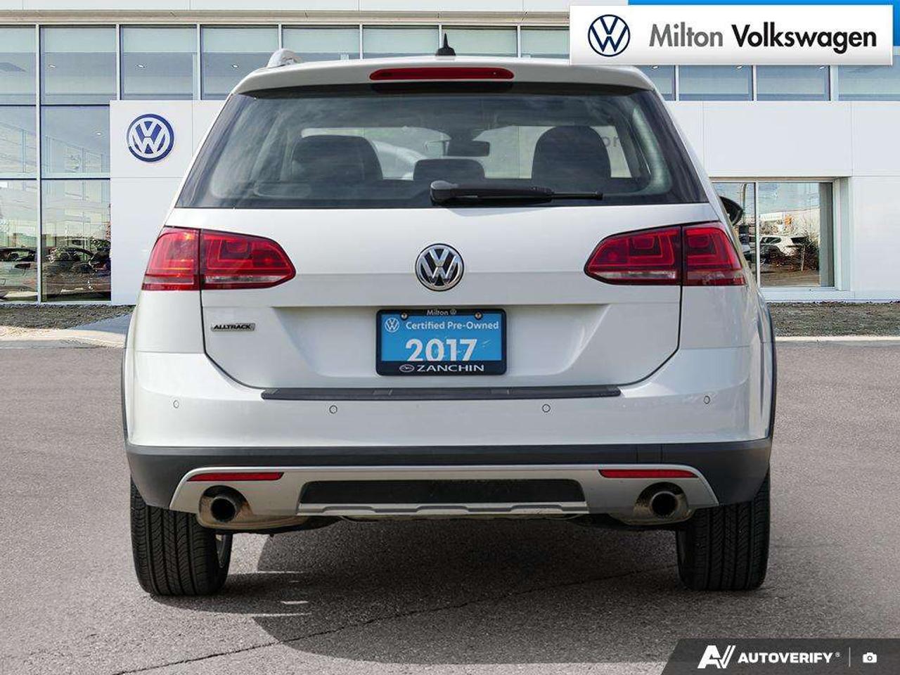 2017 Volkswagen Golf 1.8T DSG 6sp at w/Tip 4MOTION Photo