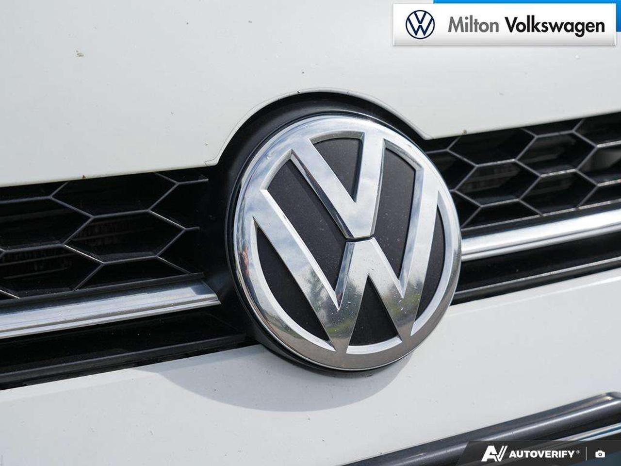 2017 Volkswagen Golf 1.8T DSG 6sp at w/Tip 4MOTION Photo