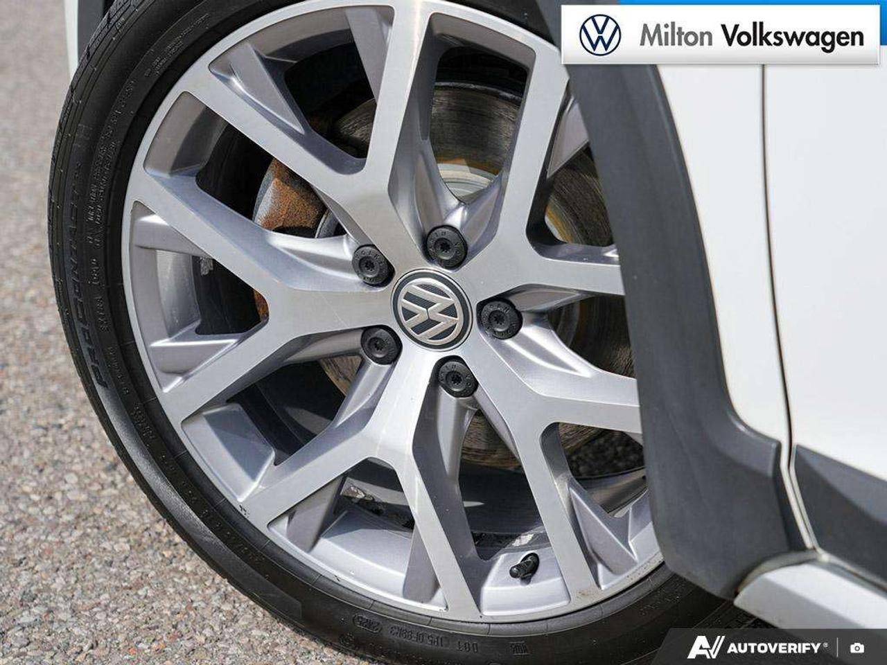 2017 Volkswagen Golf 1.8T DSG 6sp at w/Tip 4MOTION Photo