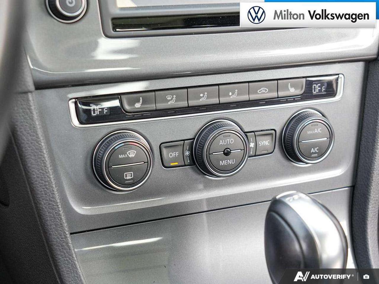 2017 Volkswagen Golf 1.8T DSG 6sp at w/Tip 4MOTION Photo